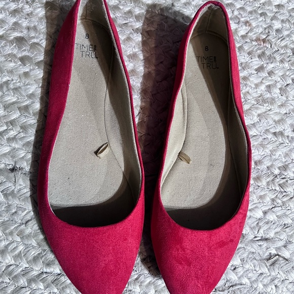 Beautiful red suede time and try flats women’s size 8 - Picture 2 of 3